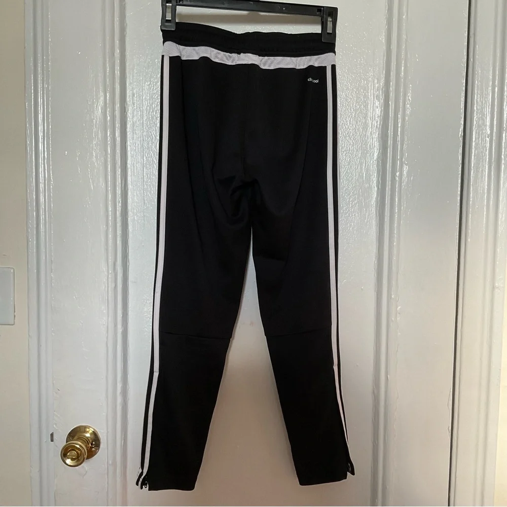 NWOT Adidas youth Tiro black jogger pants 9-10Y sz S
